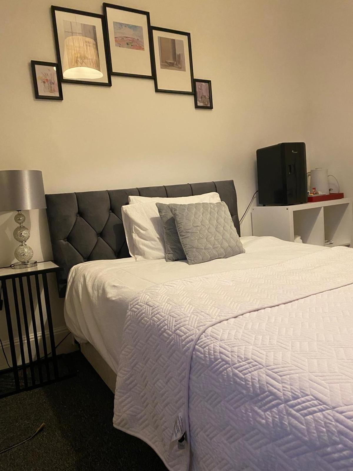 Precise Homes Ltd Wolverhampton Dış mekan fotoğraf