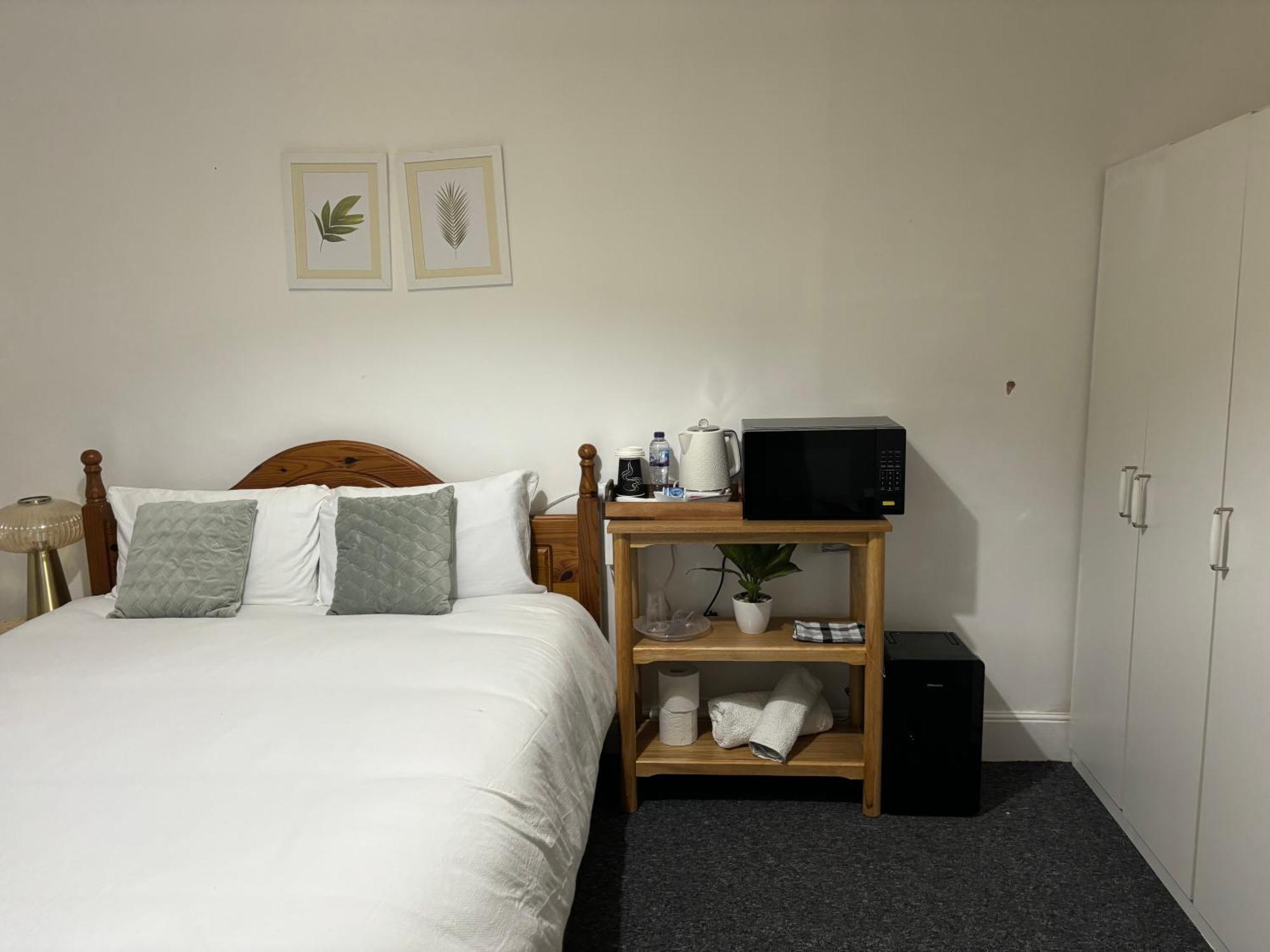Precise Homes Ltd Wolverhampton Dış mekan fotoğraf